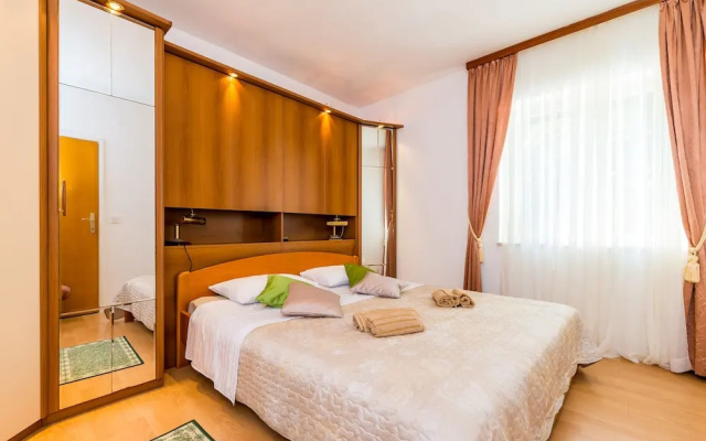 Apartment Valonija