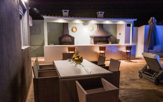 Old Olive Tree Cottage