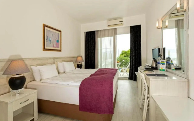 Charm Beach Hotel - All Inclusive