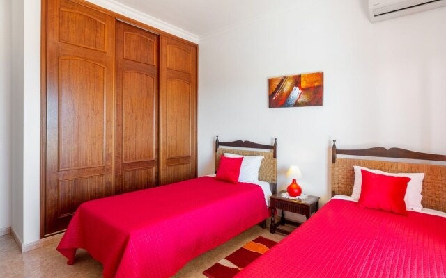 Para so Estoi in Estoi