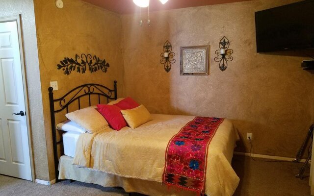 Los Milagros Hotel