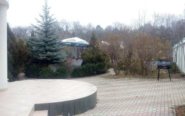 Golden Palace Resort and Spa