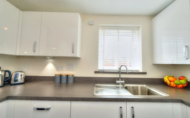 Executive Fairfields Apartment