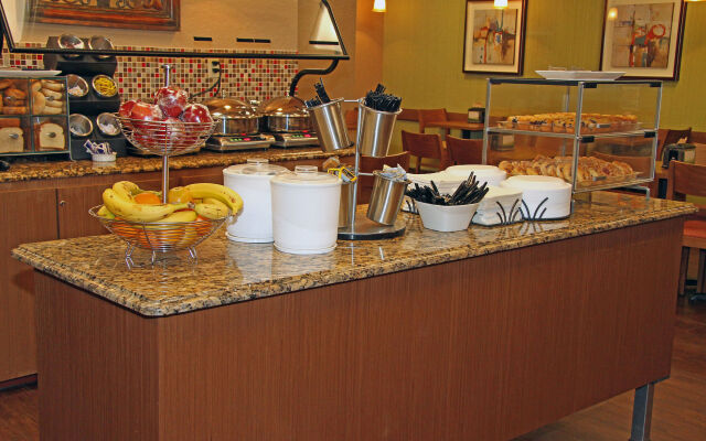 Best Western Plus Universal Inn