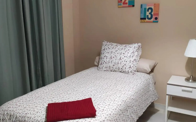 Centrico Y Luminoso Con 2 Dormitorios. A/C + Wifi