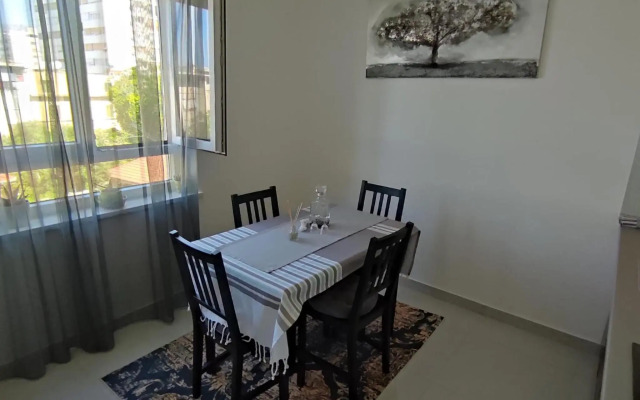 Novi studio apartman Emda u centru Splita, private parking
