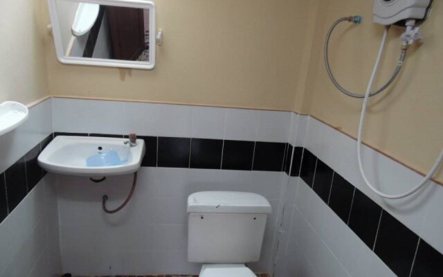 Chaleun Garden Guesthouse