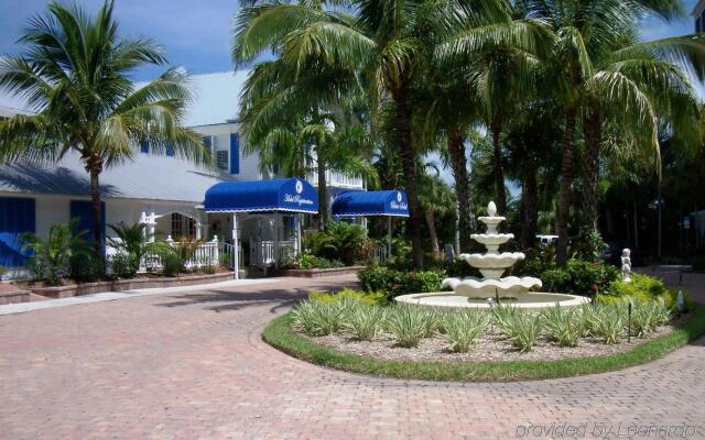 Olde Marco Island Inn and Suites