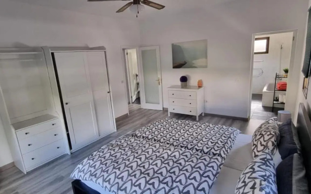 La Casa de Lucy & Karin