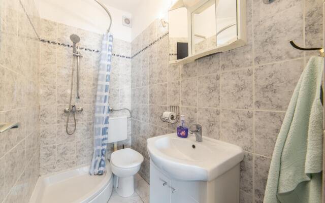 More - 60m From the sea - A3 Sime