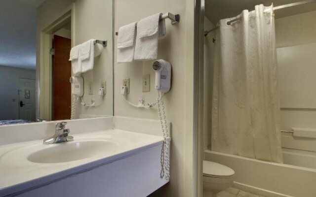 Key West Inn - Lafayette