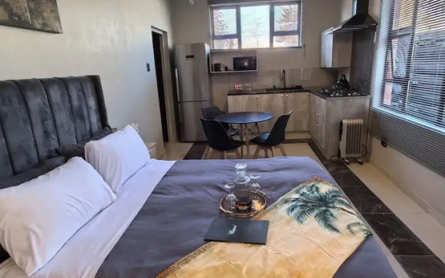 Bryanston Palms Accommodation