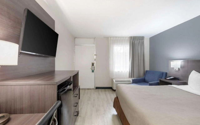Downtown Inn & Studio Suites