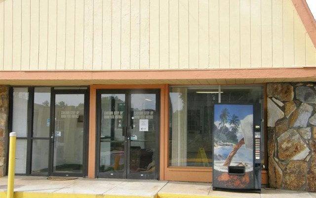 The Economy Inn - Wesley Chapel