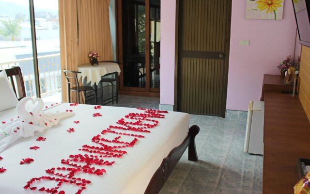 Baan Ketkeaw Guest House 2