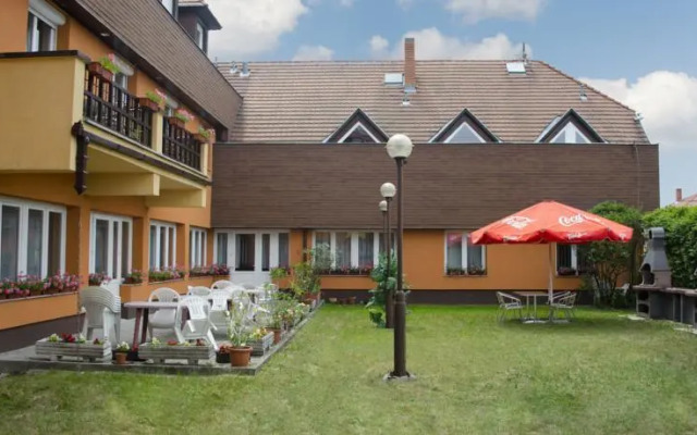Karát Hotel