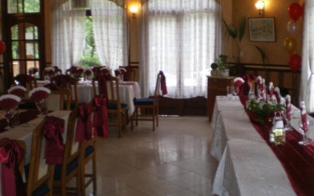 Family Hotel Angelov Han