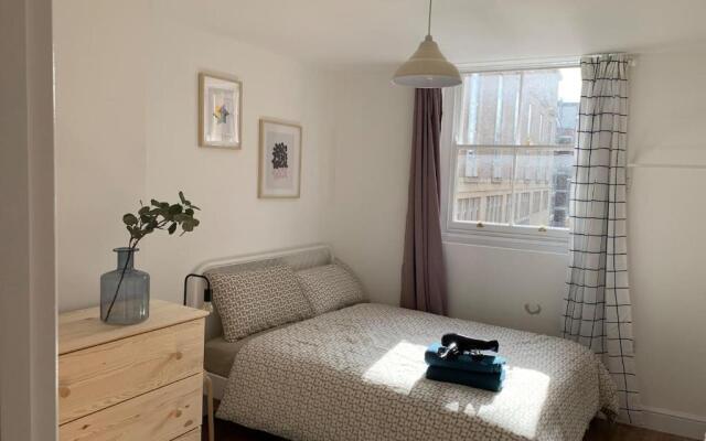 Granby Apartments F-2