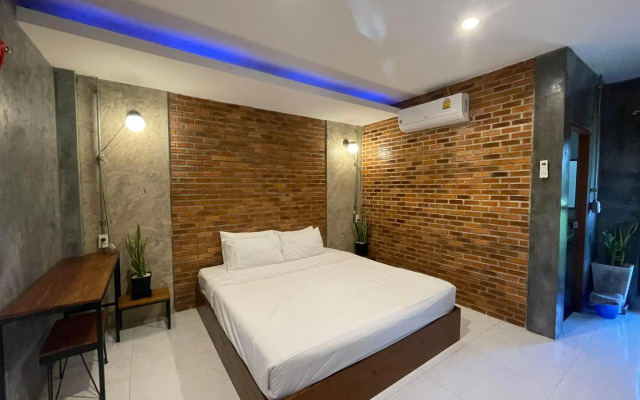 Palm House white building