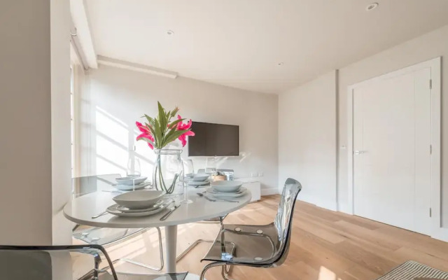 Hampden Apartments - the Diana