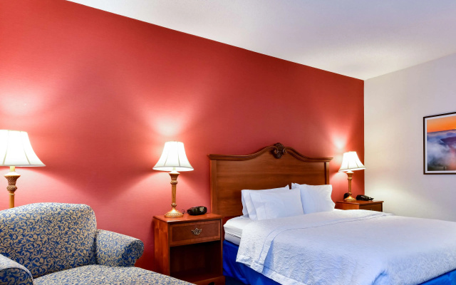 Hampton Inn & Suites Pittsburg, CA