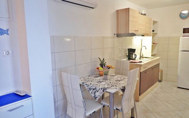 Apartments Lilly BY THE SEA