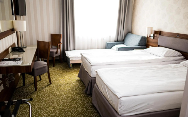 Hotel Lord Warsaw Airport