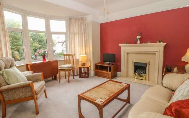 Park Lane Apartment