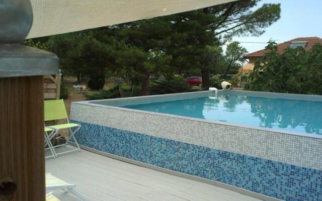 Carpentras Holidays