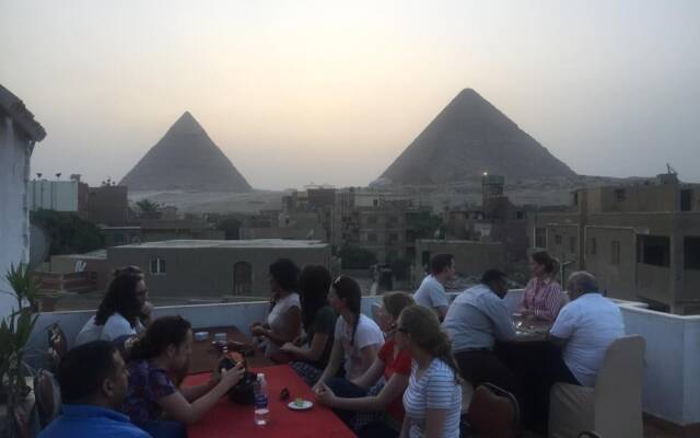 The Pyramids Inn Cheops
