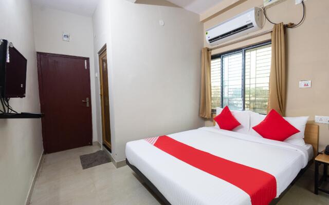 OYO Flagship 47581 Grand Inn