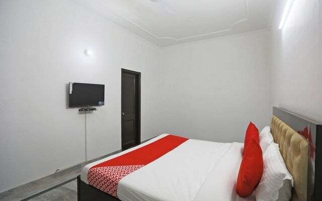 OYO 48900 Grand & Epic Inn