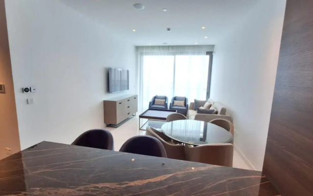Phaedrus Living Del Mar Suite 311