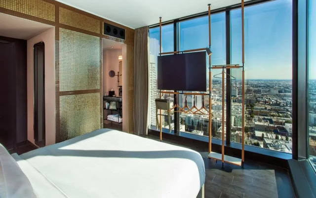 Moxy Downtown Los Angeles