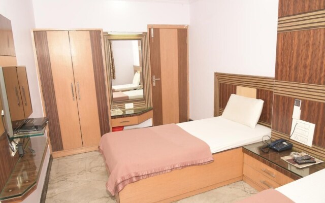 Hotel Rahul