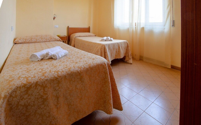 Hotel Holiday