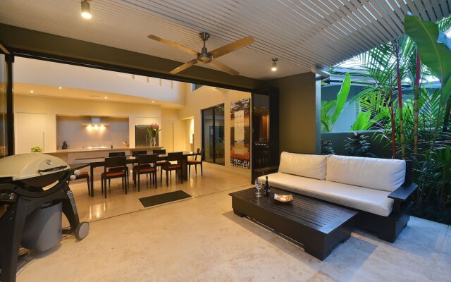 OneLuxe Luxury Holiday House