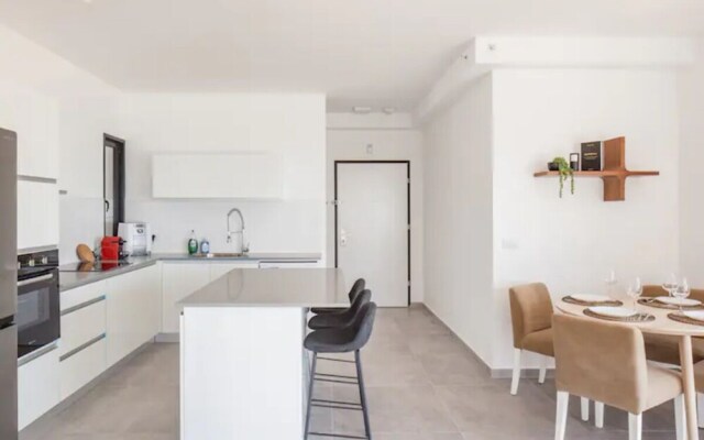 O&O Group-Magical 4BR Panoramic Sea View