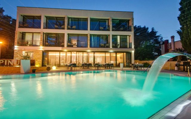 Hotel Arupinum