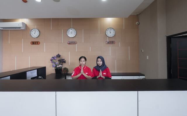 Hotel Asyra By OYO Rooms