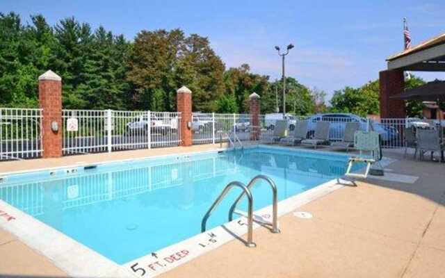 Comfort Inn & Suites