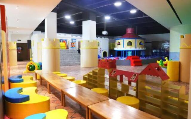 Dusit Thani Shuangyue Bay Resort Huizhou