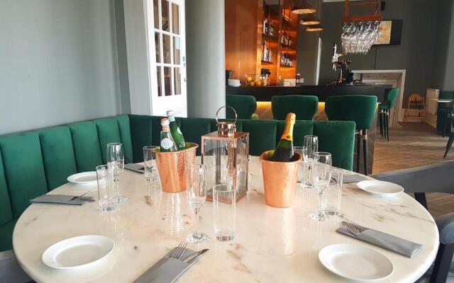 The Burlington Hotel