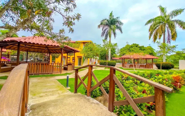 Hotel Senderos del Mar - Hostel