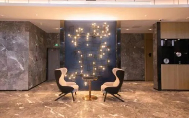 Echarm Hotel(subway station store in Fuzhou University Town)