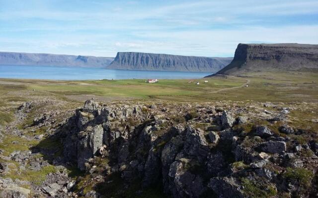Hænuvík Cottages