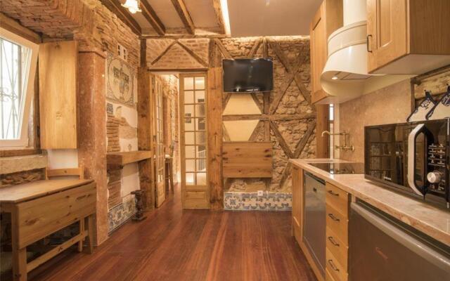Romantic Medieval Apartment