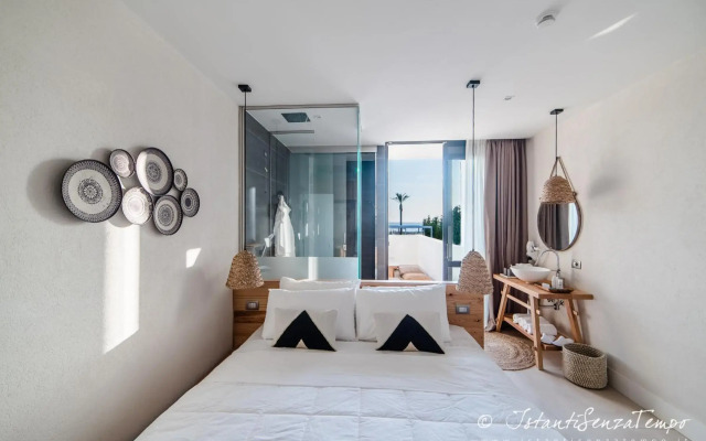Cumeja - Beach Club & Hotel