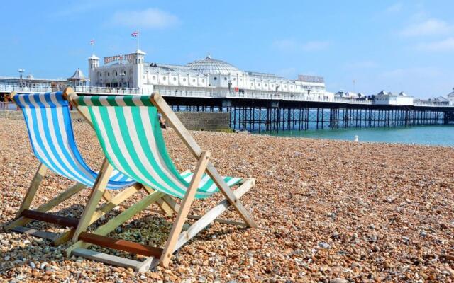 a&o Brighton Palace Pier