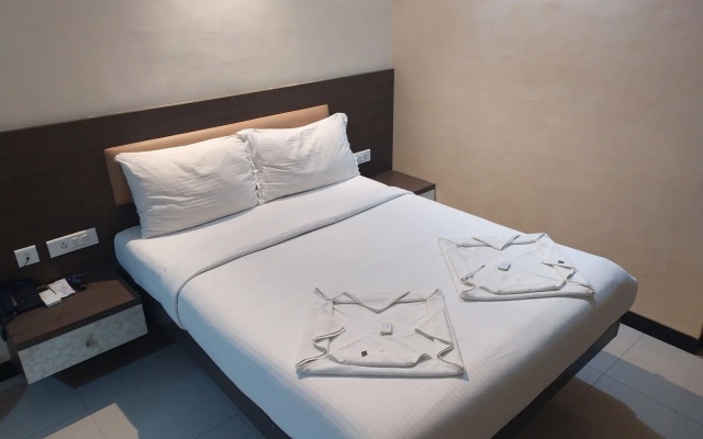 Hotel Sownthariyam